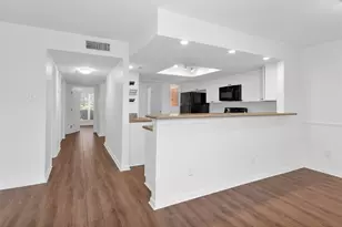 5005 Georgi Ln, Houston, TX 77092 - Photo 9