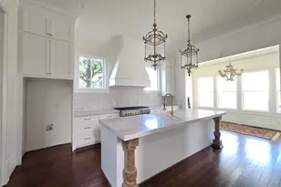 1721 Postoffice, Galveston, TX 77550 - Photo 21
