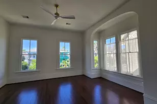 1721 Postoffice, Galveston, TX 77550 - Photo 5