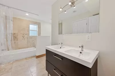 16117 Singapore Lane, Jersey Village, TX 77040 - Photo 11