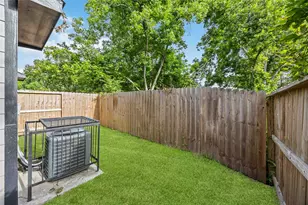 5023 Mallow St, Houston, TX 77033 - Photo 27