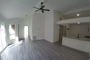 9211 Golden Meadow Dr, Houston, TX 77064 - Photo 5