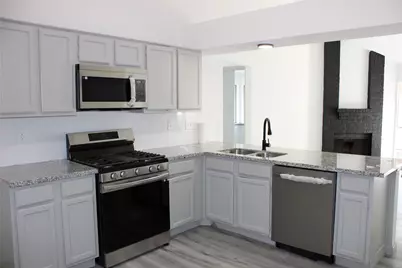 9211 Golden Meadow Drive, Houston, TX 77064 - Photo 9