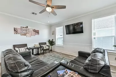 4133 4th Street, Galveston, TX 77554 - Photo 9