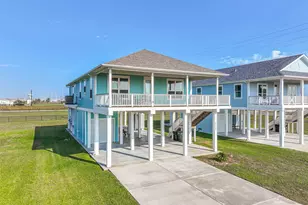 4133 4th St, Galveston, TX 77554 - Photo 1