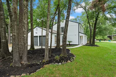 90 Crystal Lake Lane, The Woodlands, TX 77380 - Photo 17
