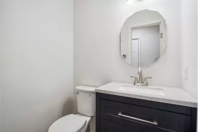 90 Crystal Lake Lane, The Woodlands, TX 77380 - Photo 15