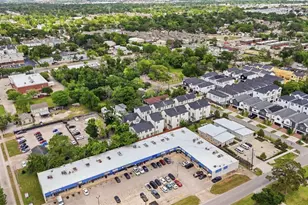 1913 Hoskins Dr, Houston, TX 77080 - Photo 39