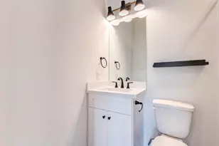 2751 Freund St, Houston, TX 77003 - Photo 5