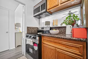 6402 Del Monte Dr, Houston, TX 77057 - Photo 11