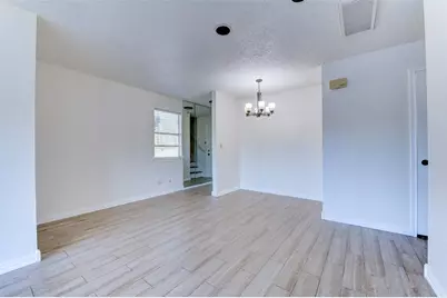 2137 Casa Rio Circle, Dickinson, TX 77539 - Photo 5