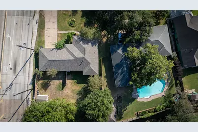 1733 Creek Drive, Houston, TX 77055 - Photo 25