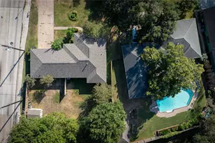 1733 Creek Dr, Houston, TX 77055 - Photo 3
