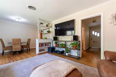 1733 Creek Drive, Houston, TX 77055 - Photo 3