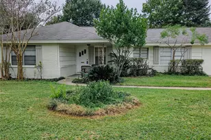 1733 Creek Dr, Houston, TX 77055 - Photo 31