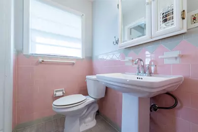 1733 Creek Drive, Houston, TX 77055 - Photo 13