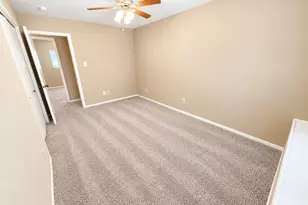 15355 Meadow Village Dr, Houston, TX 77095 - Photo 13