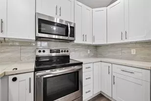 14114 Dartwood Dr, Houston, TX 77049 - Photo 13