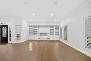 4415 Country Club View, Baytown, TX 77521 - Photo 13