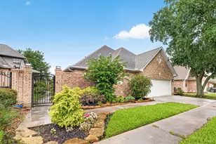 4415 Country Club View, Baytown, TX 77521 - Photo 7