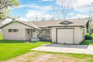 20244 County Rd 510W, Brazoria, TX 77422 - Photo 1