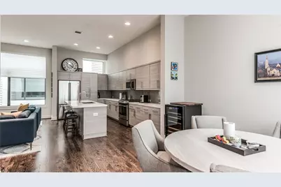 1004 California Street #402, Houston, TX 77006 - Photo 9