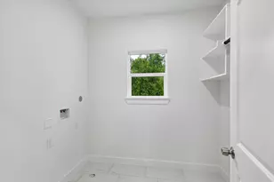 8715 Shotwell St, Houston, TX 77016 - Photo 37