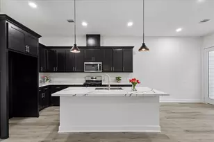 8715 Shotwell St, Houston, TX 77016 - Photo 29