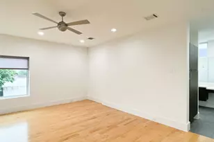 5301 Chenevert St, Houston, TX 77004 - Photo 25