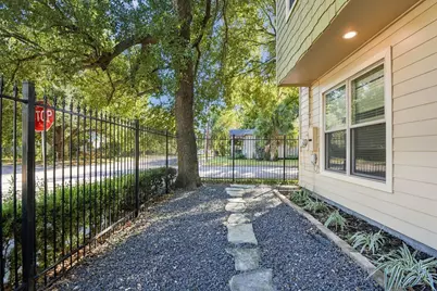 1101 Nadine Street #B, Houston, TX 77009 - Photo 5
