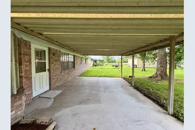 552 Sims Street, Angleton, TX 77515 - Photo 25