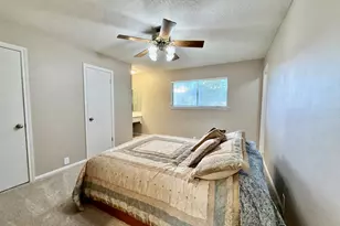 552 Sims St, Angleton, TX 77515 - Photo 13