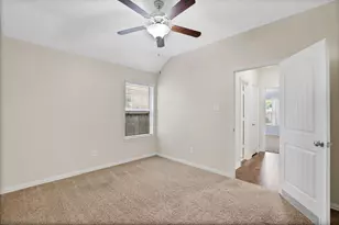 4251 Bearberry Ave, Baytown, TX 77521 - Photo 37