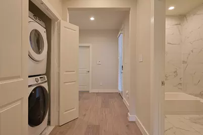 9514 Retriever Way, Houston, TX 77055 - Photo 17