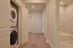 9514 Retriever Way, Houston, TX 77055 - Photo 17