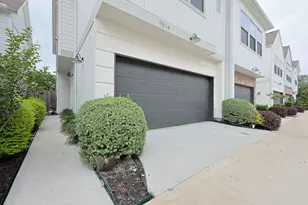 9514 Retriever Way, Houston, TX 77055 - Photo 19