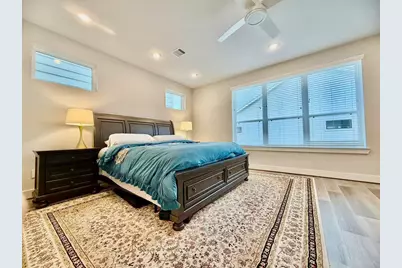 1254 N Post Oak Road #B, Houston, TX 77055 - Photo 11