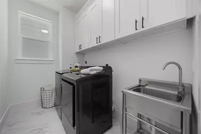 1935 Knoll Square Drive, Houston, TX 77080 - Photo 19