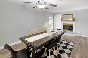 3215 Callaway Dr, Nederland, TX 77627 - Photo 11