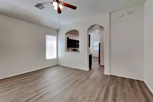 10016 Sterling Pl Dr, Conroe, TX 77303 - Photo 5