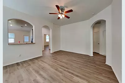 10016 Sterling Place Drive, Conroe, TX 77303 - Photo 7