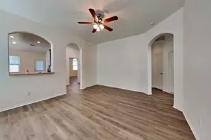 10016 Sterling Pl Dr, Conroe, TX 77303 - Photo 7