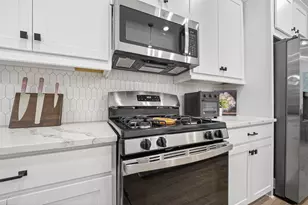 321 Mullins Ct, Montgomery, TX 77316 - Photo 9