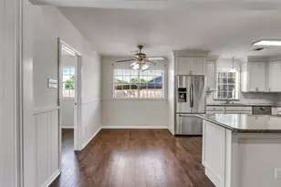7814 Knob Hill Ave, Pasadena, TX 77505 - Photo 9