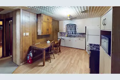 939 Milam Street, Liberty, TX 77575 - Photo 9