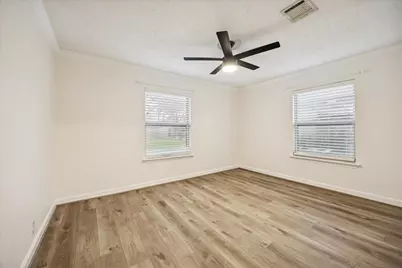 4718 Blanton Boulevard, Houston, TX 77092 - Photo 21