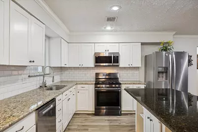 4718 Blanton Boulevard, Houston, TX 77092 - Photo 13