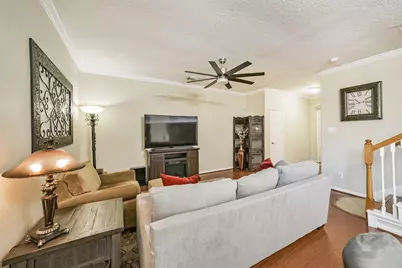 1430 W 24th Street, Houston, TX 77008 - Photo 7