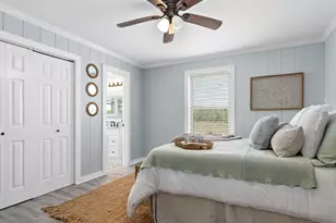 2055 Hwy 87, Crystal Beach, TX 77650 - Photo 13