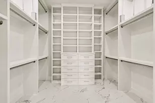 111 E 33 St, Houston, TX 77018 - Photo 17